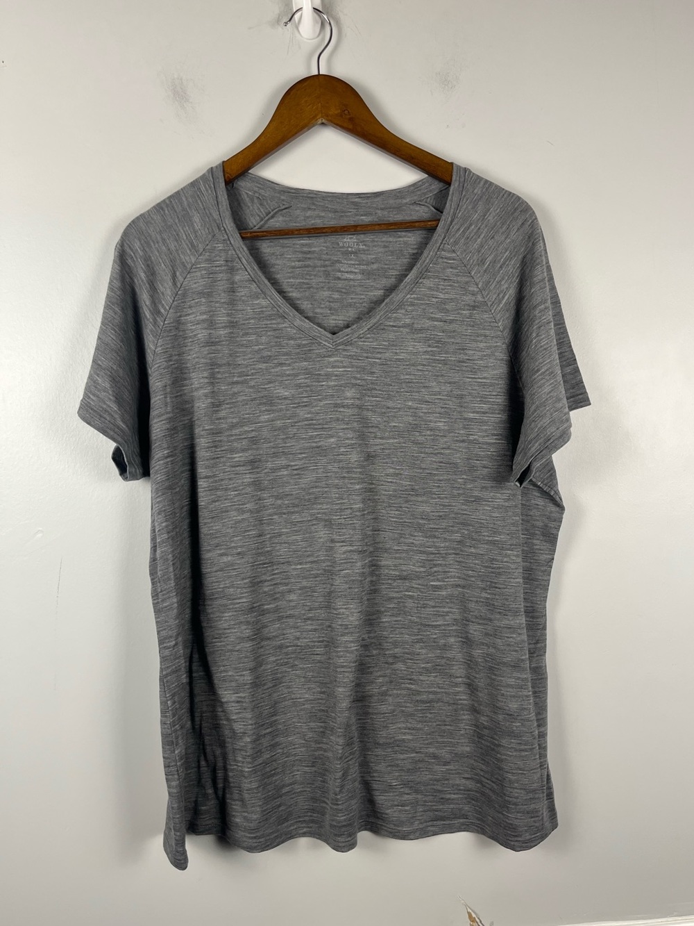 WoolX Mia V Neck merino wool grey tshirt size 1X